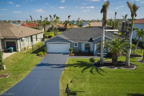2017 SE 17th Pl, Cape Coral, FL 33990