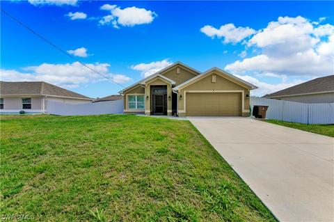 1944 Redmont Ave, Lehigh Acres, FL 33972