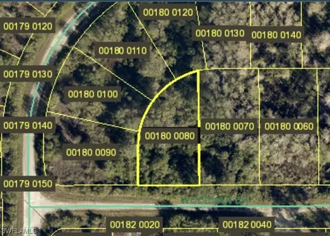 524 Woodman Dr, Lehigh Acres, FL 33972