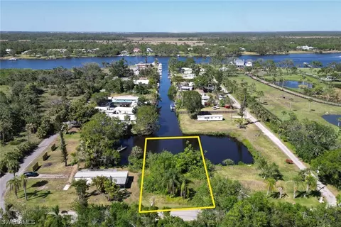 14254 Bigelow Rd, Fort Myers, FL 33905