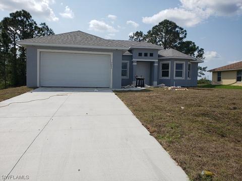 3003 19th St SW, Lehigh Acres, FL 33976