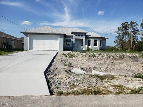 4000 27th St SW, Lehigh Acres, FL 33976