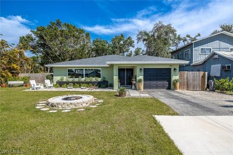 2911 Magnolia St, Fort Myers, FL 33901
