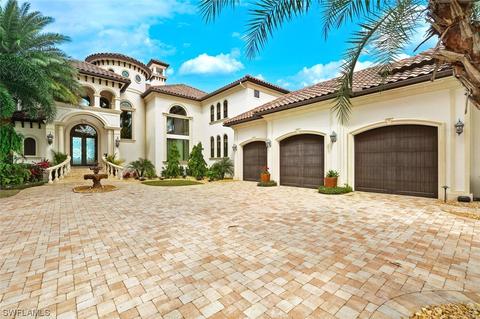 2844 Valencia Way, Fort Myers, FL 33901