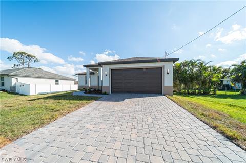 2260 SW 4th St, Cape Coral, FL 33991