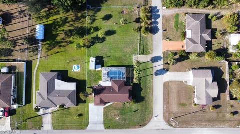 2507 E 2nd St, Lehigh Acres, FL 33936