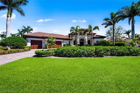 20129 Willow Bend Ct, Estero, FL 33928