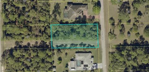 411 Poinsettia Ave, Lehigh Acres, FL 33972