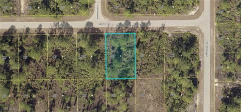 1016 Kent St E, Lehigh Acres, FL 33974