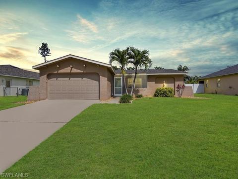 1905 SE 9th Ter, Cape Coral, FL 33990