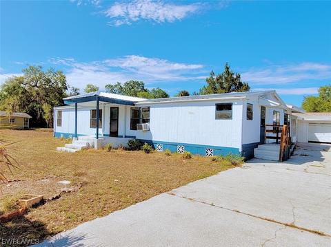 1020 Canopy Ln, Moore Haven, FL 33471 photo 2