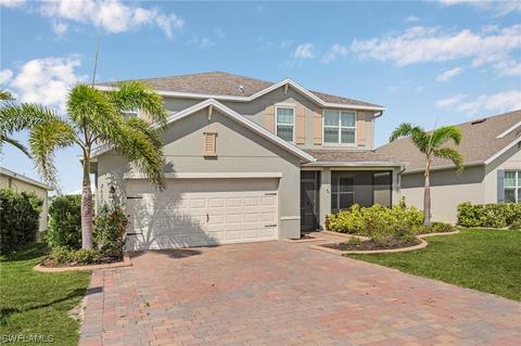 2623 Manzilla Ln, Cape Coral, FL 33909