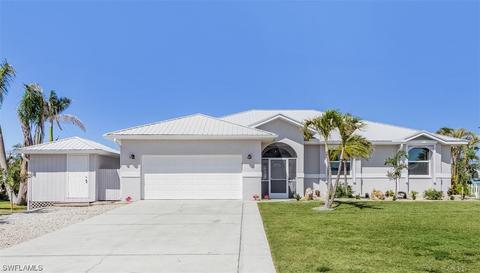 2723 Sanibel Blvd, Saint James City, FL 33956