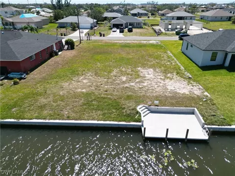 2827 SW 2nd Ter, Cape Coral, FL 33991