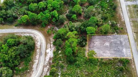1822 Styles Ct, Lehigh Acres, FL 33972