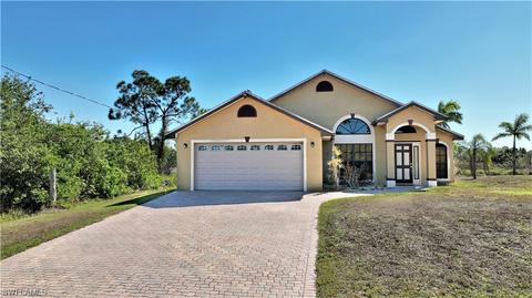 907 Joponica Ave S, Lehigh Acres, FL 33974