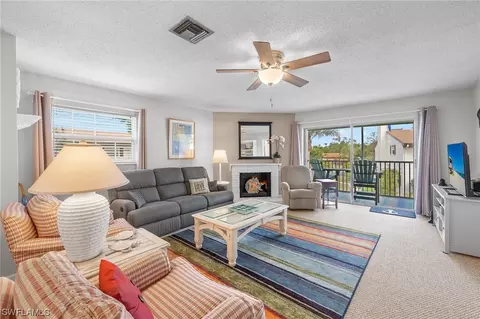 7013 New Post Dr #8, North Fort Myers, FL 33917