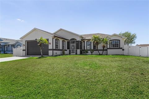 1218 Damen St E, Lehigh Acres, FL 33974