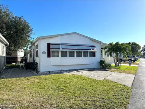 4680 Slash Pine Way W, Estero, FL 33928 photo 2