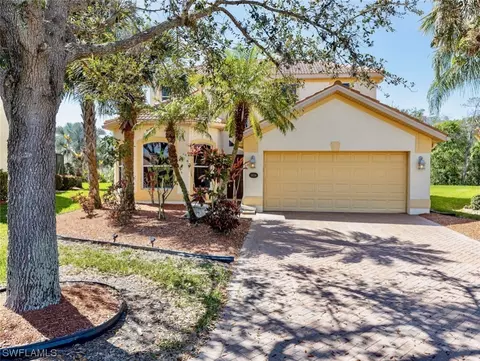 13724 Collina Ct, Estero, FL 33928 photo 2