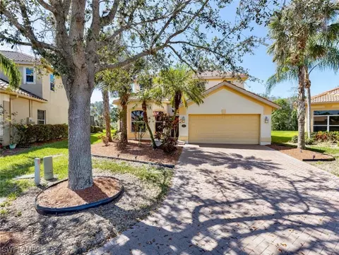 13724 Collina Ct, Estero, FL 33928