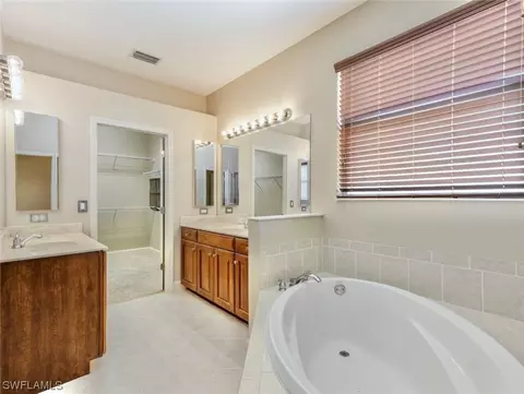 13724 Collina Ct, Estero, FL 33928 photo 20