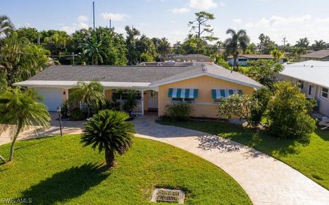 5605 Delido Ct, Cape Coral, FL 33904