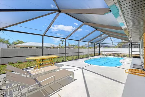 20640 Pine Tree Ln, Estero, FL 33928 photo 23