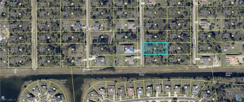 802 Congress Ave, Lehigh Acres, FL 33972