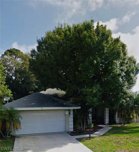 4971 79th Ave Dr E, Sarasota, FL 34243