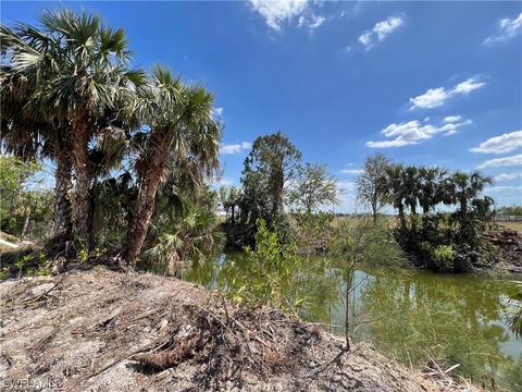 2012 NE 39th Ter, Cape Coral, FL 33909