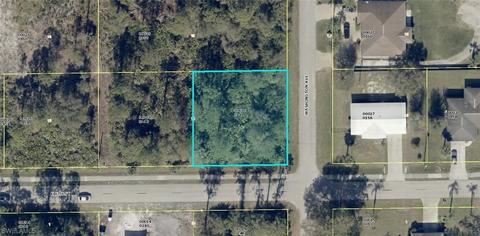 1307 E 6th St, Lehigh Acres, FL 33972