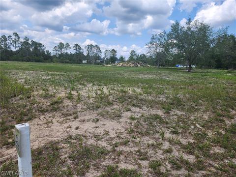 718 5th Ave, Lehigh Acres, FL 33972