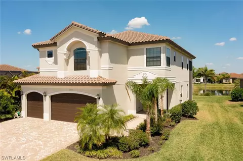 10036 Chesapeake Bay Dr, Fort Myers, FL 33913