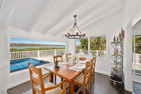 2629 Coconut Dr, Sanibel, FL 33957