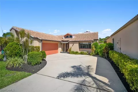 28433 Highgate Dr, Bonita Springs, FL 34135