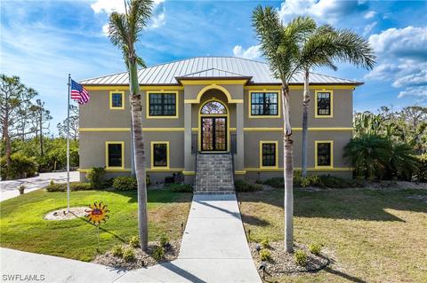 8611 Juneau Ct, Saint James City, FL 33956
