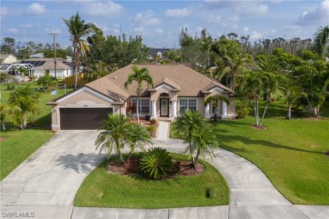 1927 Savona Pkwy W, Cape Coral, FL 33914