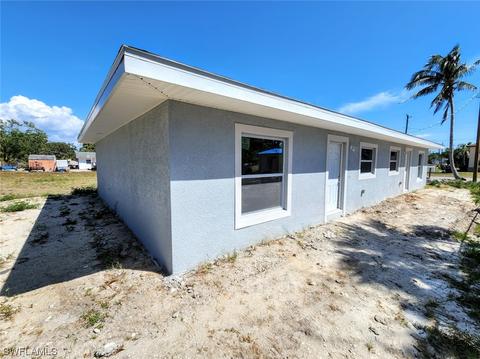3141 Blount St, Fort Myers, FL 33916