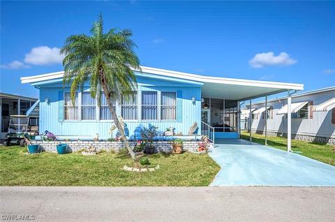 107 Poinsettia Dr, Fort Myers, FL 33905