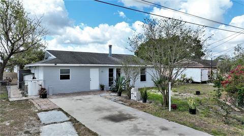 3907 16th St SW, Lehigh Acres, FL 33976
