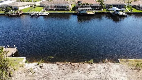 2700 SW 42nd Ln, Cape Coral, FL 33914