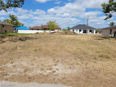 1403 NE 1st Ter, Cape Coral, FL 33909