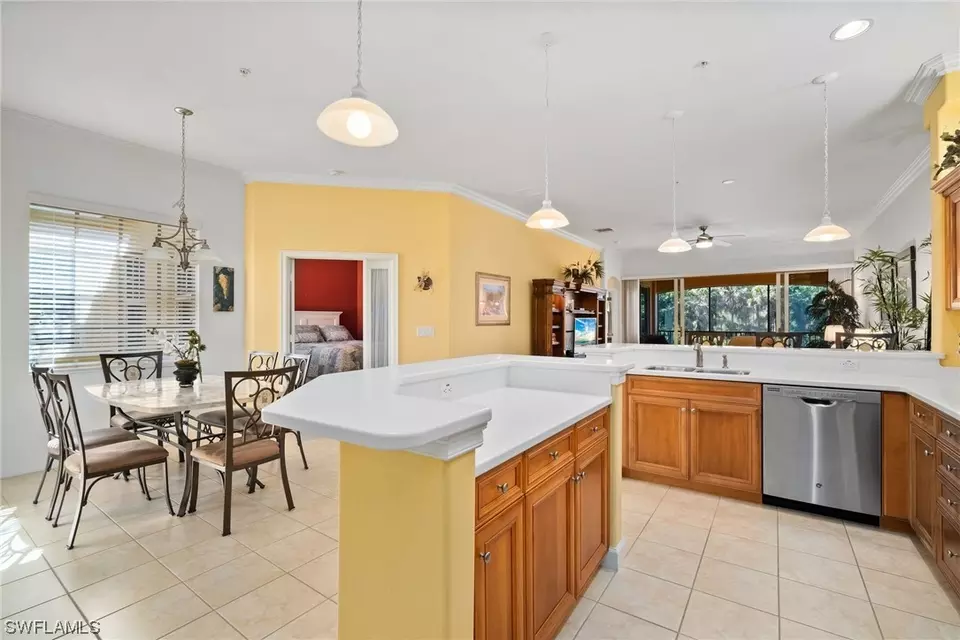  8681 Piazza Del Lago Cir #204, Estero, FL 33928 photo 2
