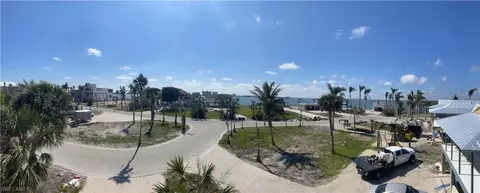 921 North St, Fort Myers Beach, FL 33931
