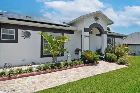 1009 NE 10th Ln, Cape Coral, FL 33909