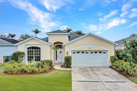 1801 Emerald Cove Dr, Cape Coral, FL 33991