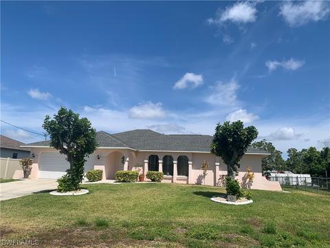 1127 SE 19th Ln, Cape Coral, FL 33990