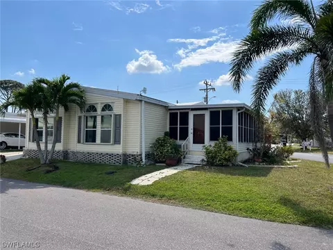 14521 Nathan Hale Ln, North Fort Myers, FL 33917