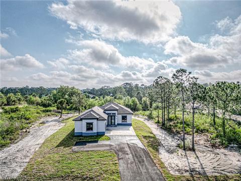 1122 Palmetto Ave, Lehigh Acres, FL 33972